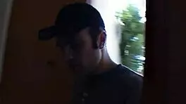 苗条小麦色混血妹天然美乳深喉大屌 骑陌生人无套狂干到颜射