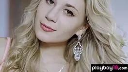 瘦弱乌克兰金发Daria Lytvyn脱光性感摆姿