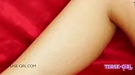 完美身材黑发女学生POV按摩吞精