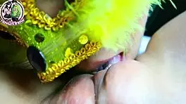 damn! even stinky thai pussy gets sloppy licking from ninew!