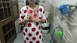 Naughty Babe Deepthroats For Explosive Cum Blast