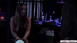 experienced beauty lures busty vixen for facesitting thrill