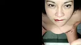 Mi Hermosa Vecina Se Baña En Mi Casa Y Le Orino La Cara Antes De Facial Cumshot!