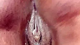 young wet pussy creampie or pull out