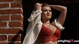 ohh sophia rose's pierced nipples n pussy look amazin ridin cowgirl umm yeahh