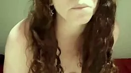 blonde big tits slut offers herself as prize with sexy curves 😈