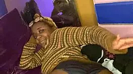 naughty ebony spanks big ass solo in close-up worship