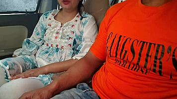 Cute Desi Saara Bhabhi Takes Huge Dick in Risky Outdoor Car Fuck